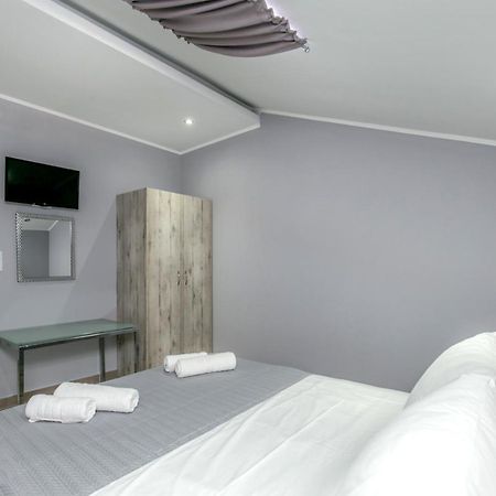 Aliki'S Apartment 利迈纳里亚 外观 照片